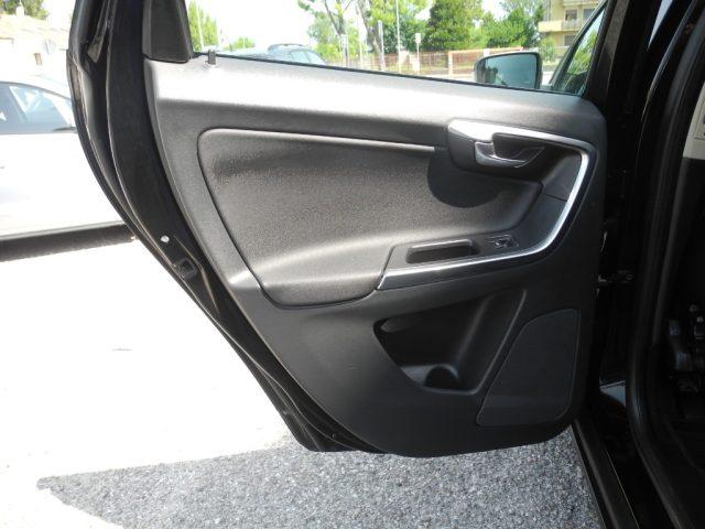 VOLVO XC60 D3 AWD Geartronic Summum autom.-UNICO PROPRIETARIO