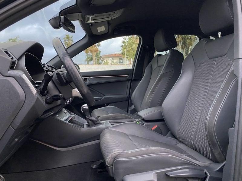 Audi Q3 S Line interno ed esterno 2.0 TDI 150CV S-Tronic 35