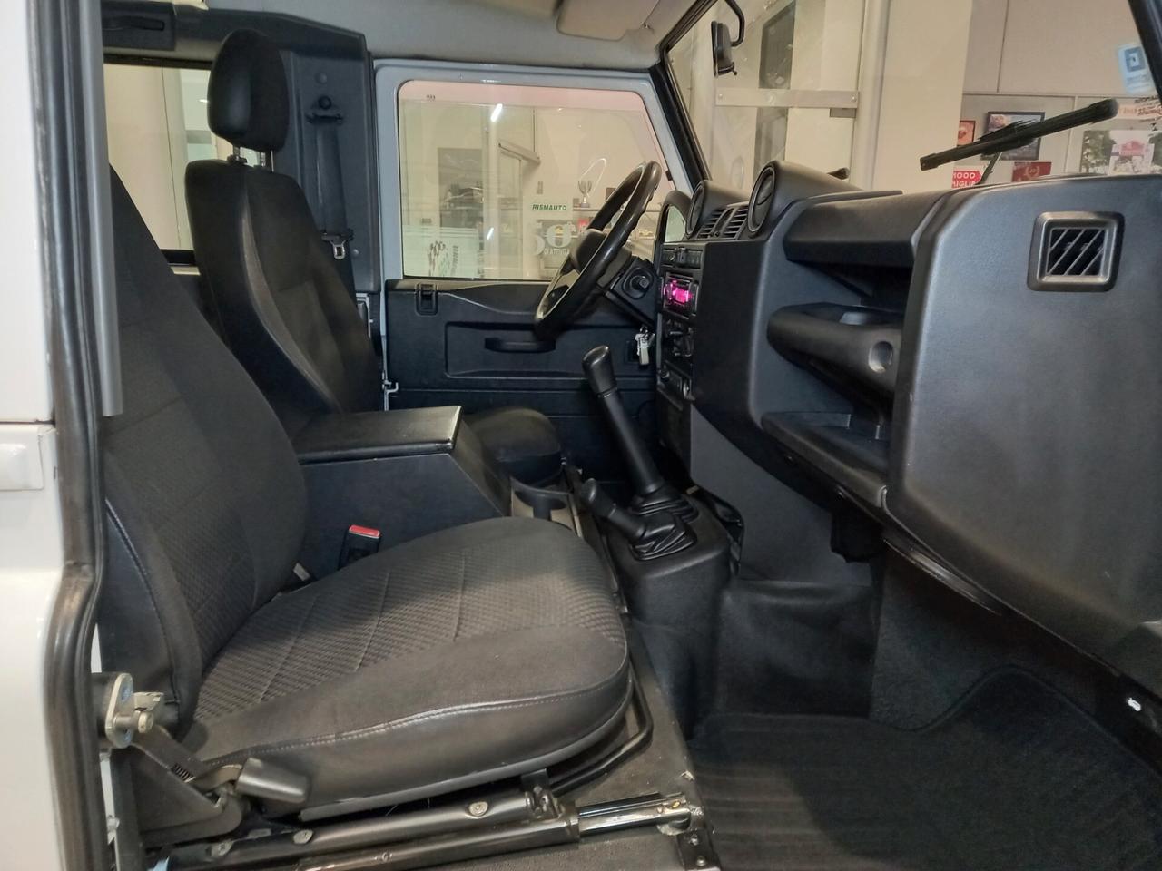 Land Rover Defender 90 2.2 EXPEDITION 032/100