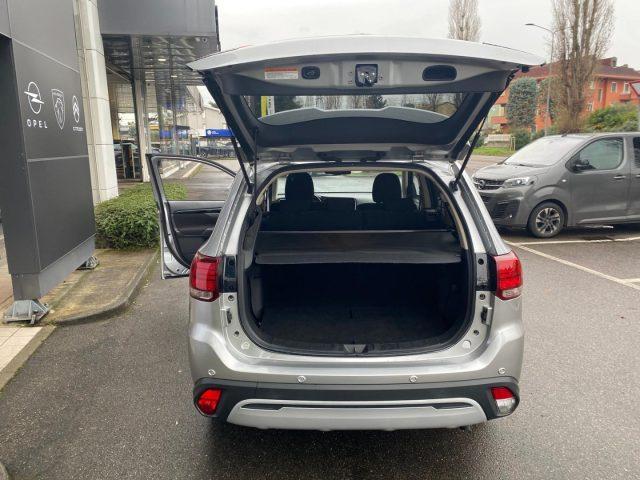 MITSUBISHI Outlander 2.0 4WD GPL Bi-fuel CVT Instyle SDA 7 posti