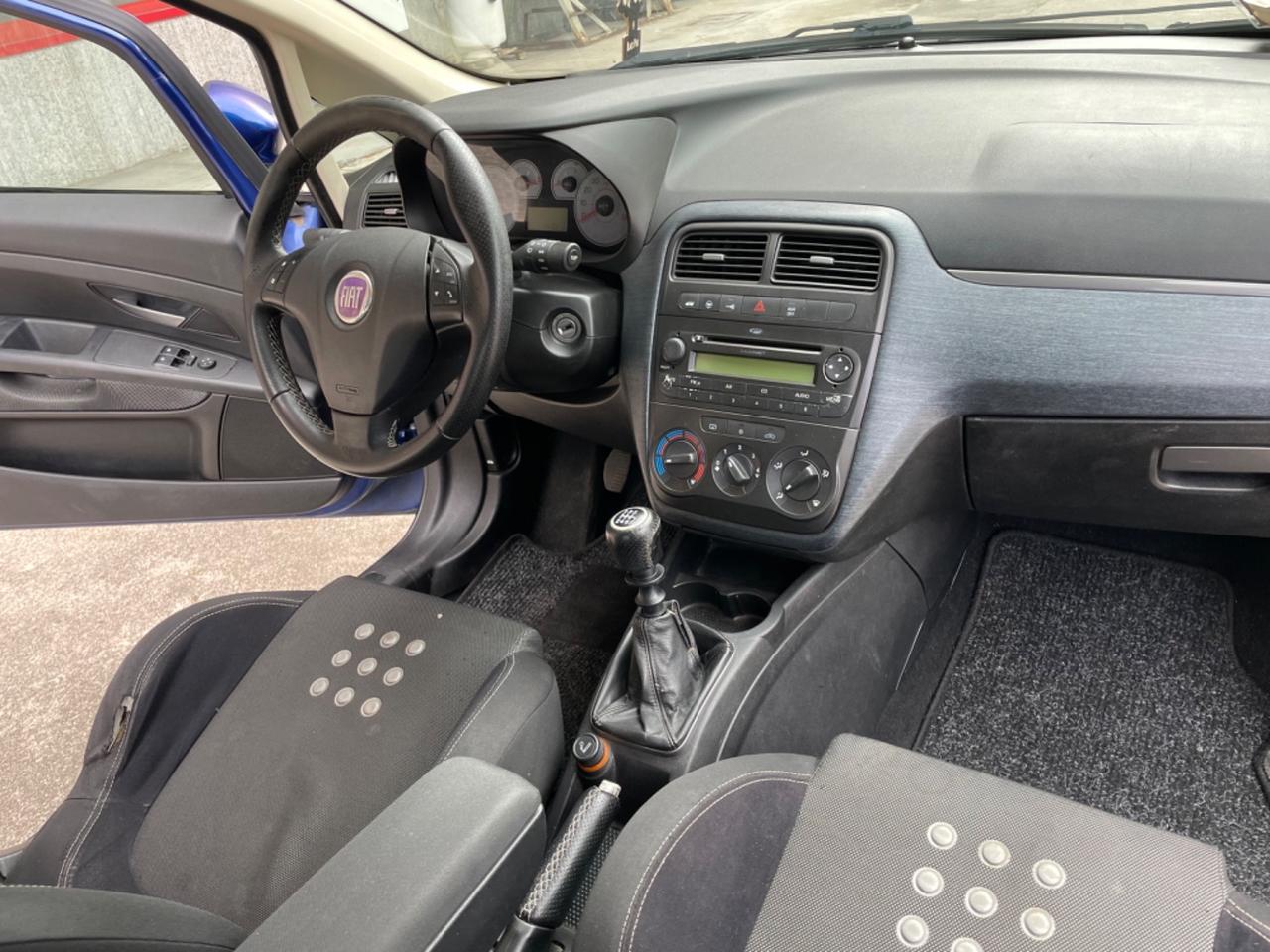 Fiat Grande Punto 1.4 Starjet 16V 3 porte Dynamic
