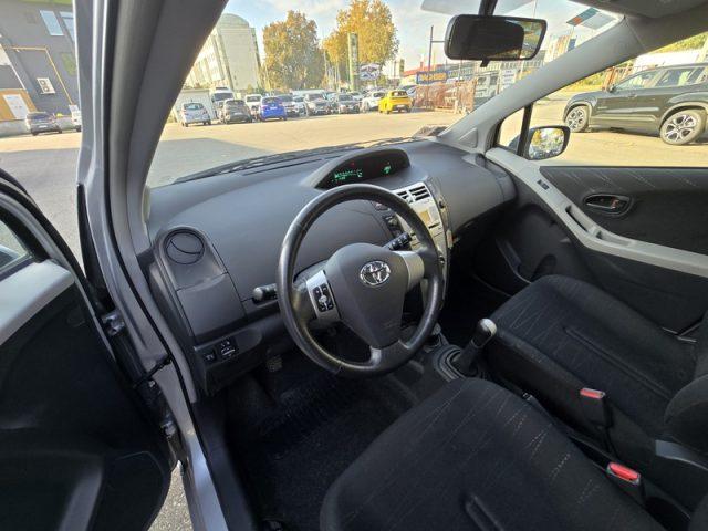TOYOTA Yaris 1.0 5 porte NEOPATENTATI UNICO PROPRIETARIO