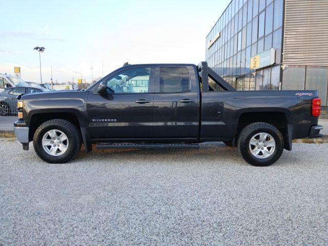 CHEVROLET Silverado LT 5.3 L V8 EcoTec3