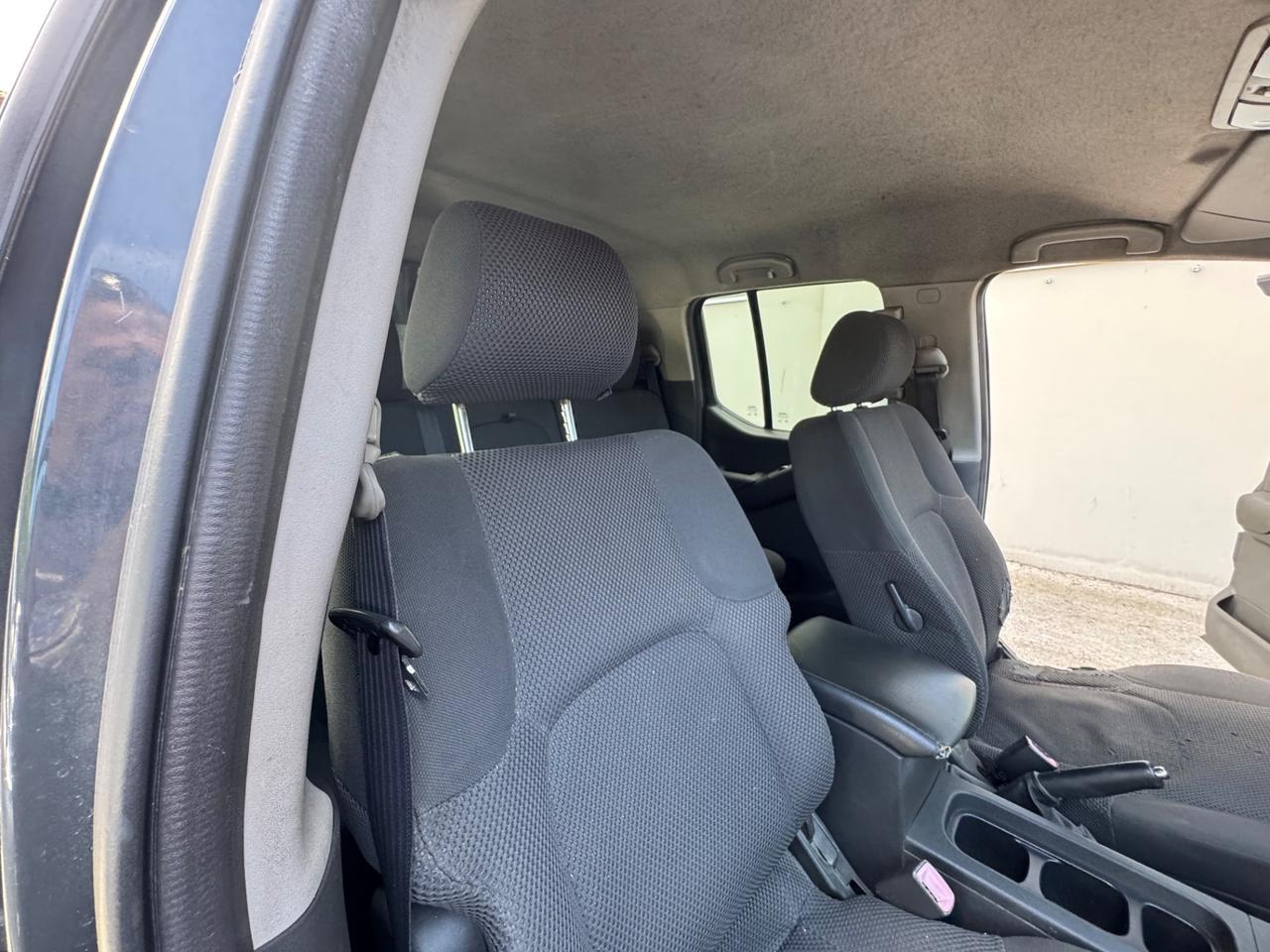 Nissan Navara 2.5 dCi 4 porte Double Cab LE