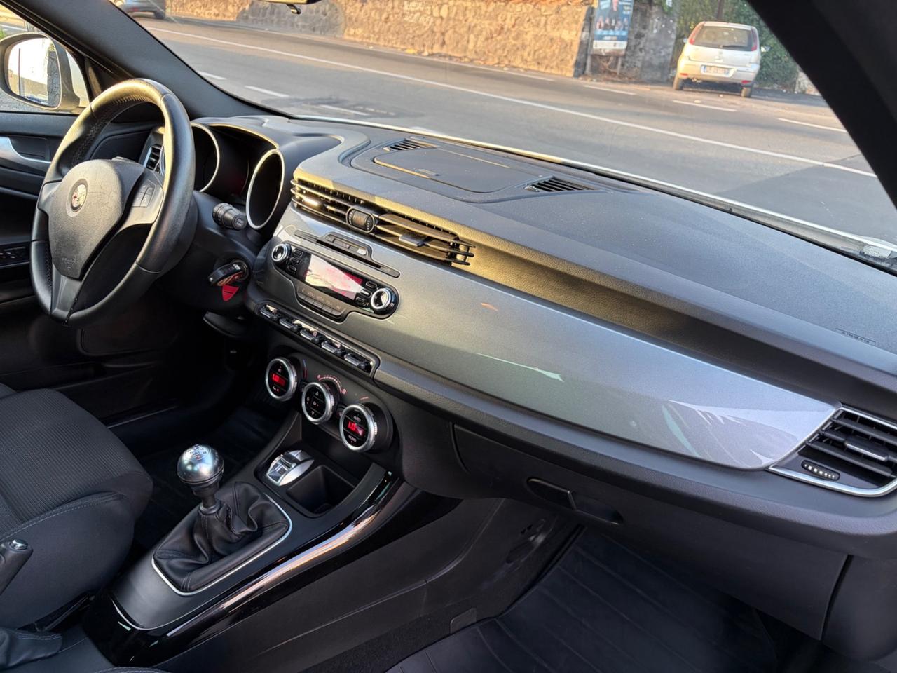 Alfa Romeo Giulietta 1.6 JTDm-2 105 CV Exclusive