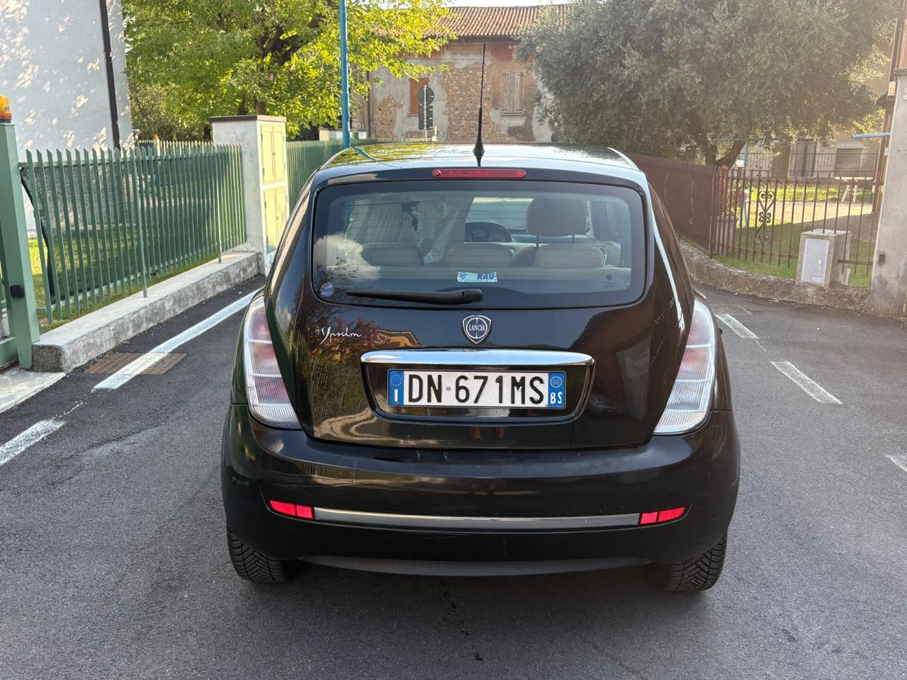 Lancia Ypsilon 1.2 Modamilano NEOPATENTATI