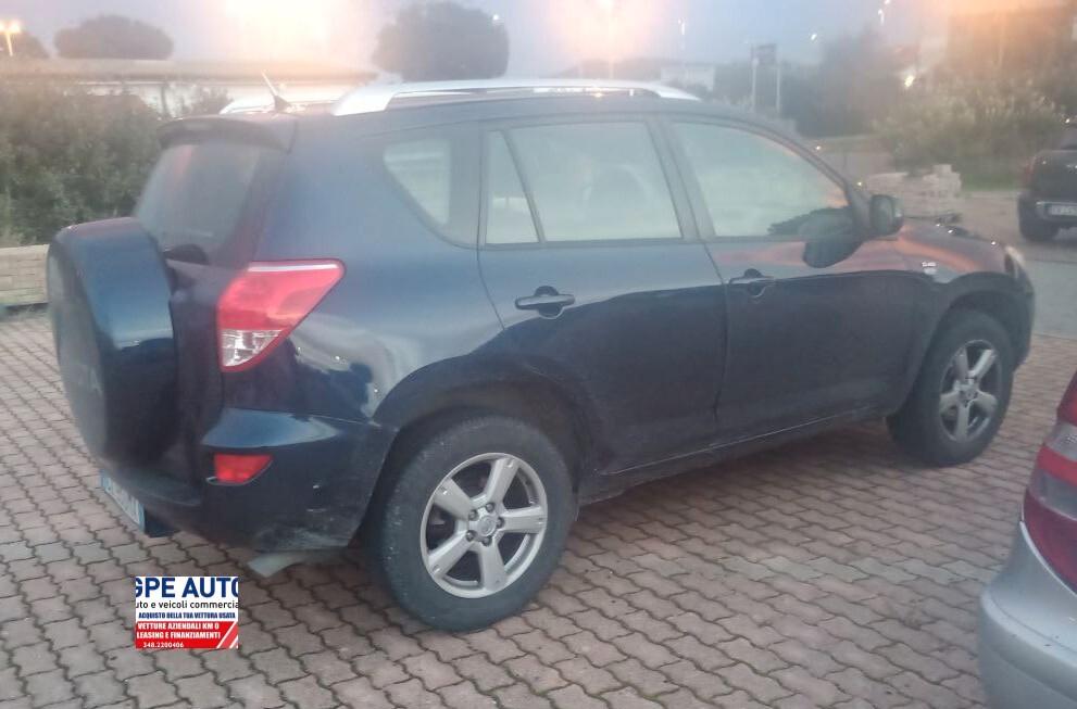 Toyota RAV 4 RAV4 2.2 D-4D 136 CV Luxury