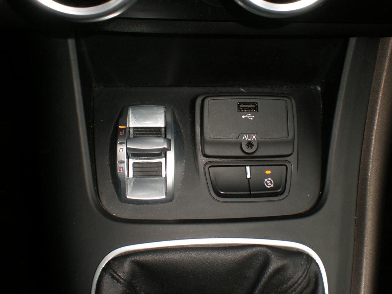 Alfa Giulietta 1.6 td restyling, full, sportiva