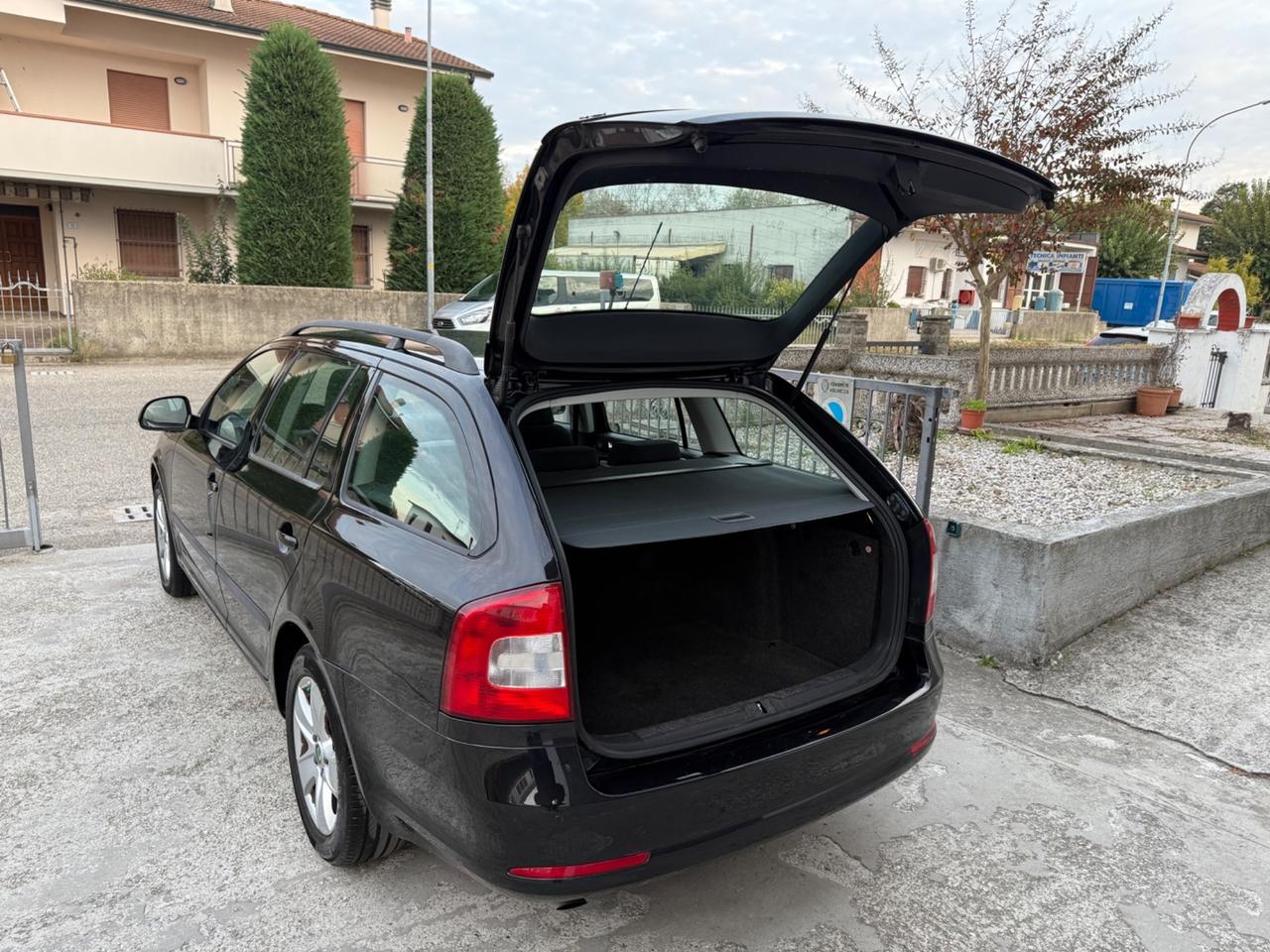 Skoda Octavia 1.6 TDI 105 CV UNICO PRP. 12/2011