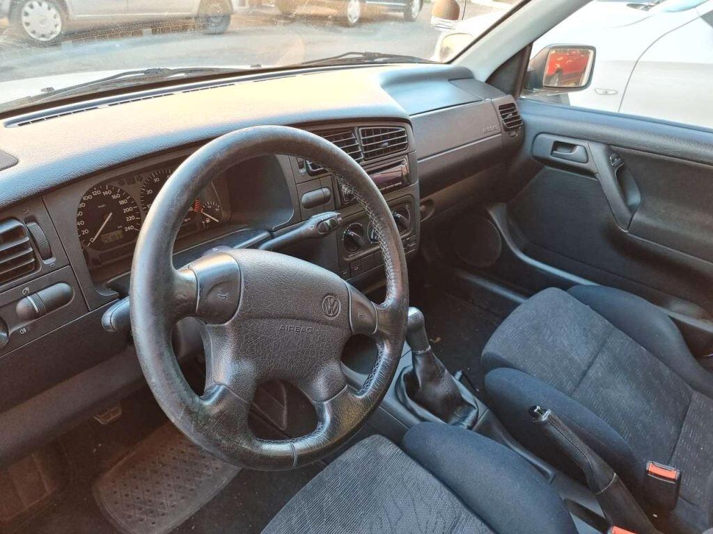 Volkswagen Golf 2.8 VR6 cat 5 p. DOHC CLIMA ABS