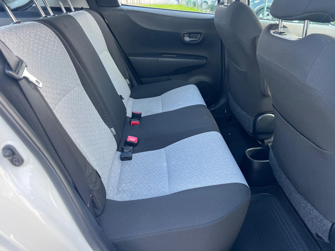 Toyota Yaris 1.0 5 porte Lounge