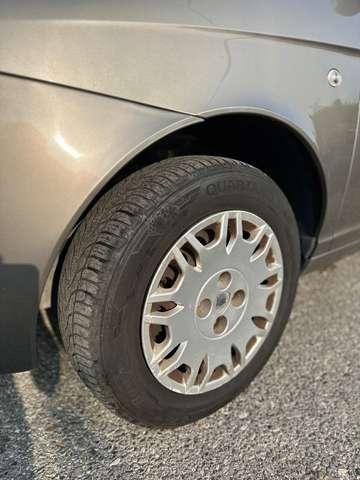 Lancia Ypsilon 1.3 mjt Argento 100