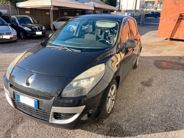 Renault Scenic Scénic X-Mod 1.5 dCi 105CV Confort