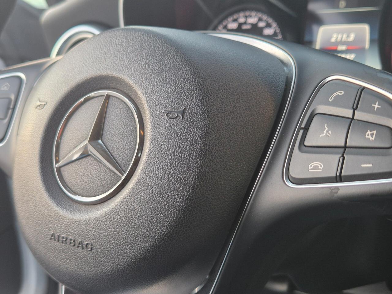 Mercedes-benz C 220 d 4 MATIC Coupé Sport