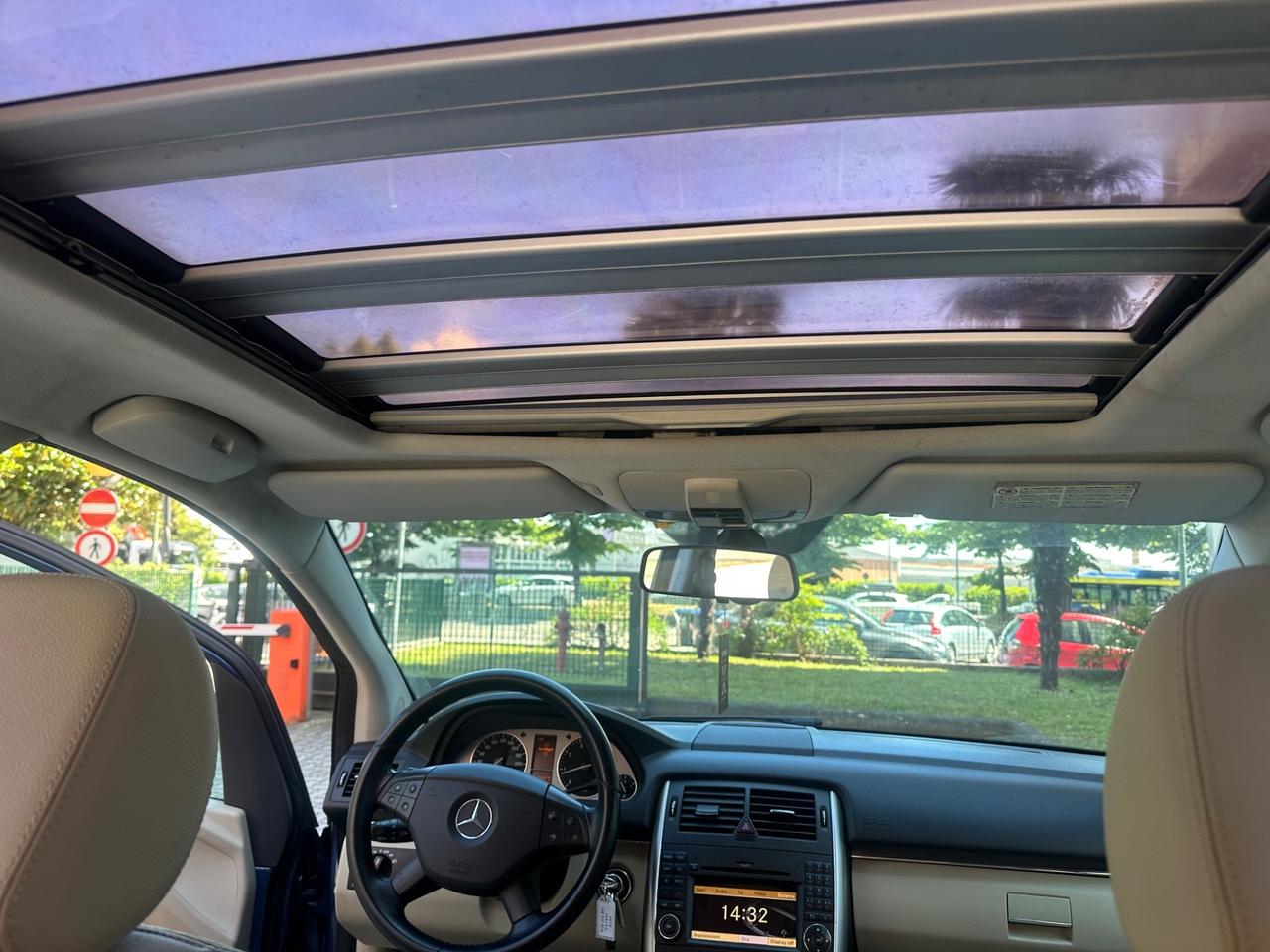 Mercedes-benz B 180 NGT BlueEFFICIENCY Premium