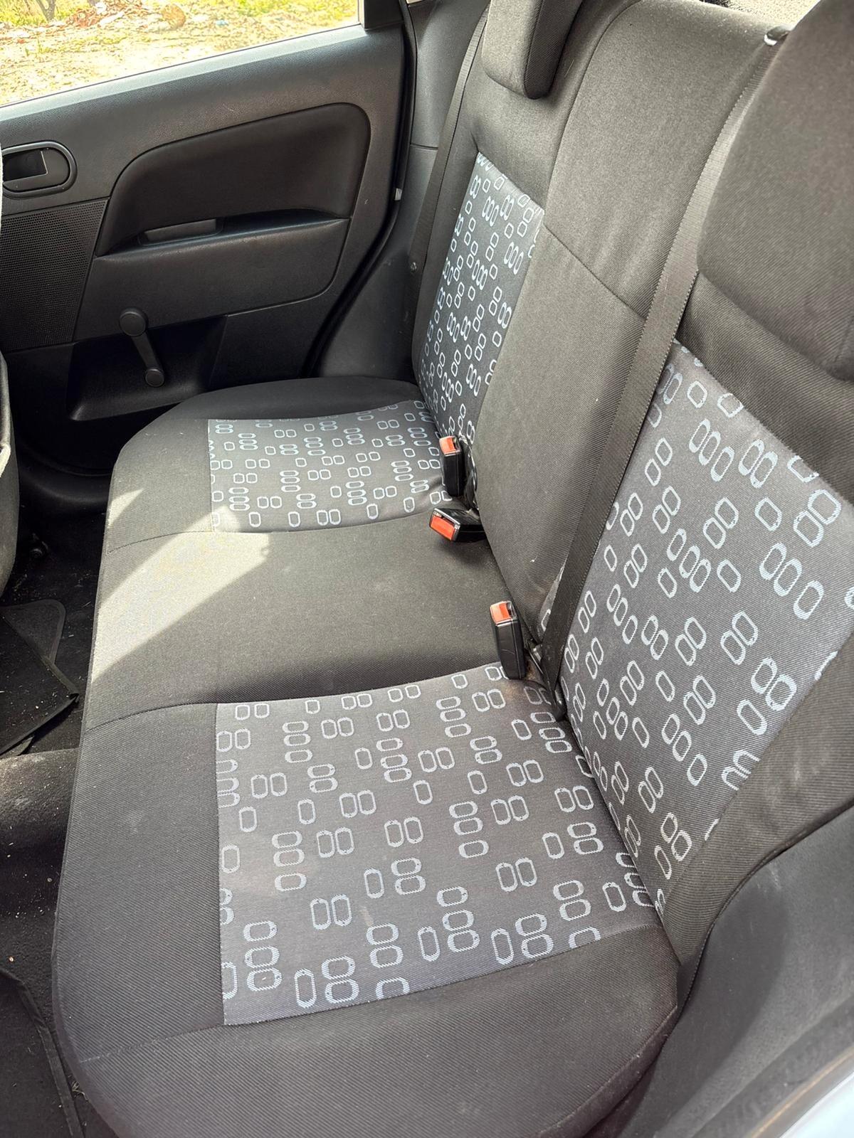 Ford Fiesta 1.4 TDCi 5p. Ghia