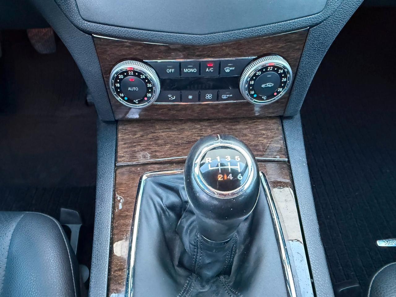 Mercedes-benz C 220 CDI Elegance SOLO 83000KM
