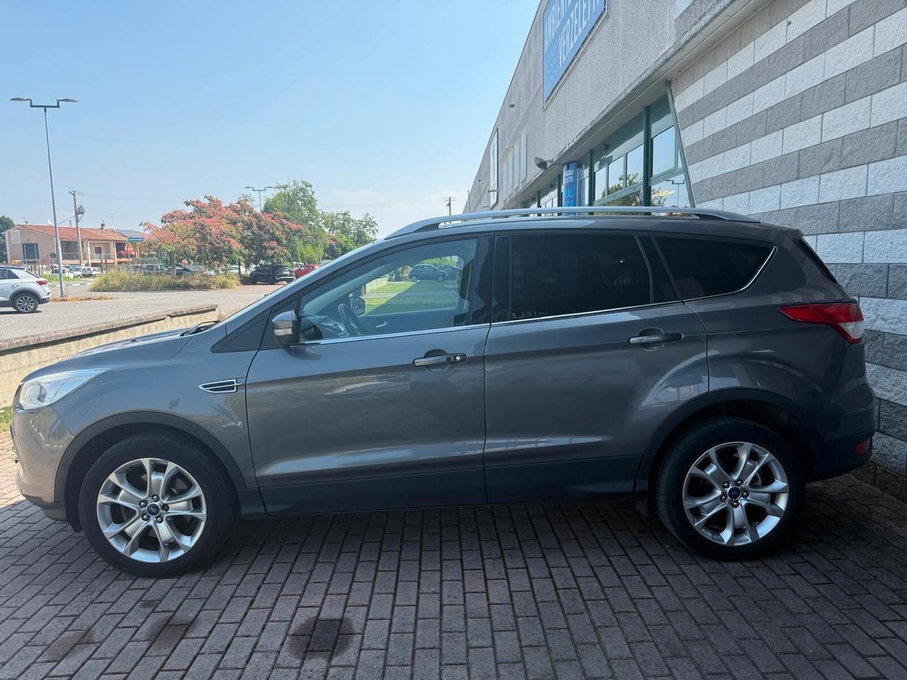 Ford Kuga 2.0 TDCI 140 CV 4WD Powershift Plus