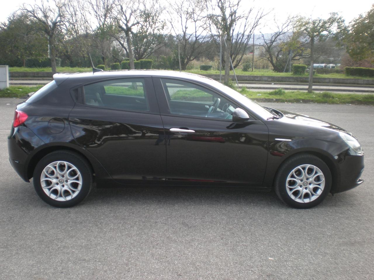 Alfa Giulietta 1.6 td 120 cv, nuovissima