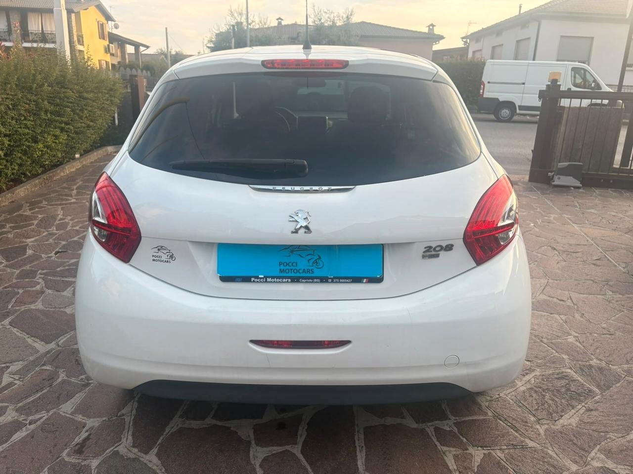 Peugeot 208 1.6 e-HDi 92 CV Stop&Start 5 porte Allure