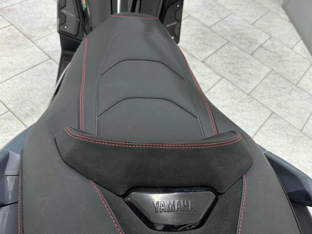 YAMAHA X-MAX 300 Tech