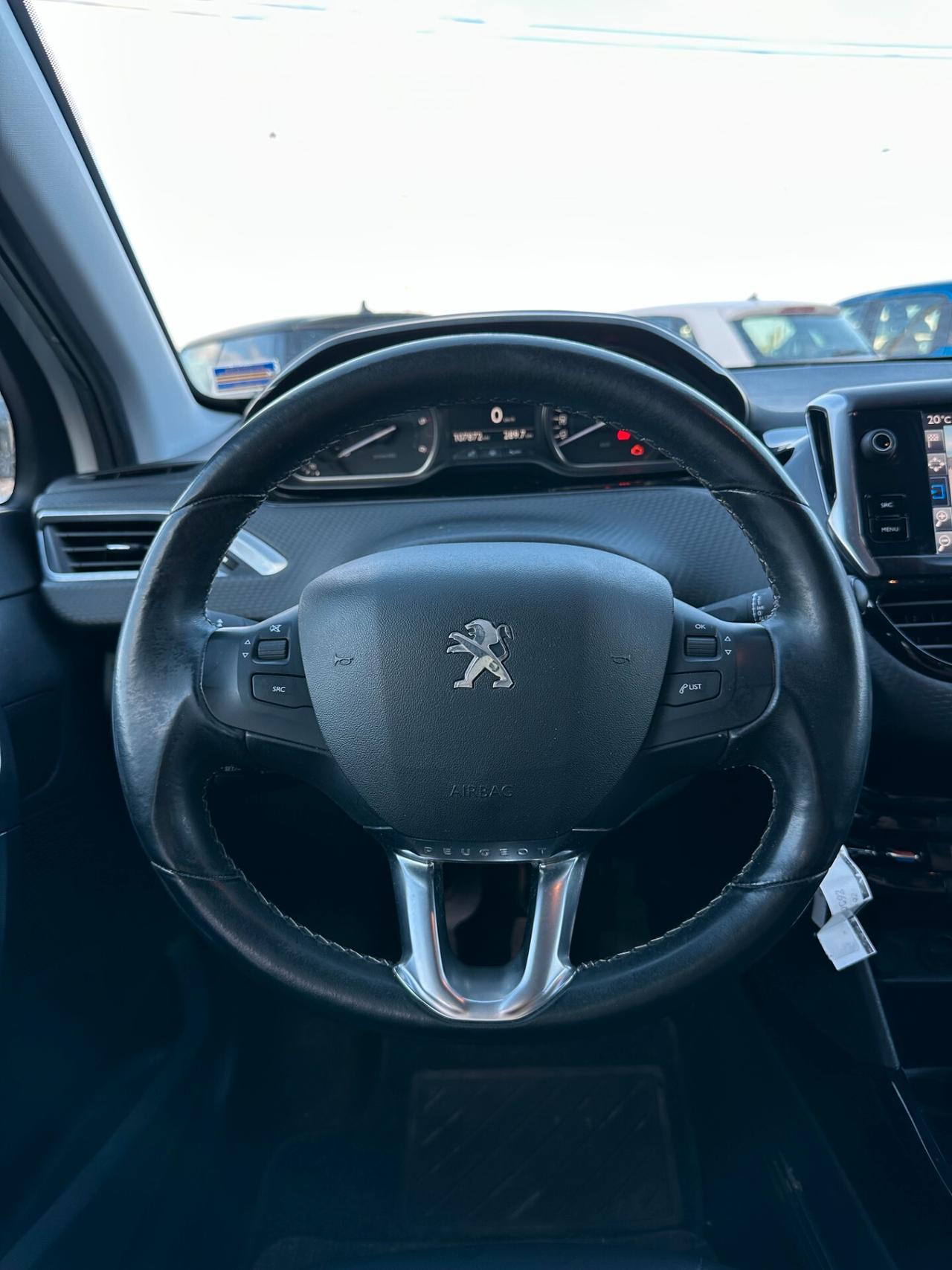 Peugeot 2008 BlueHDi 120 S&S Black Matt