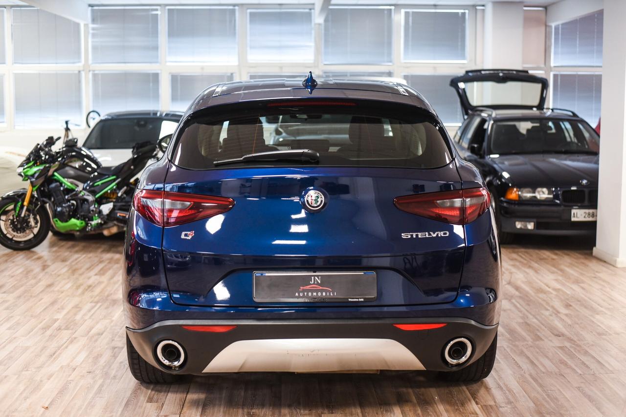 Alfa Romeo Stelvio 2.2 Turbodiesel 190 CV AT8 Q4