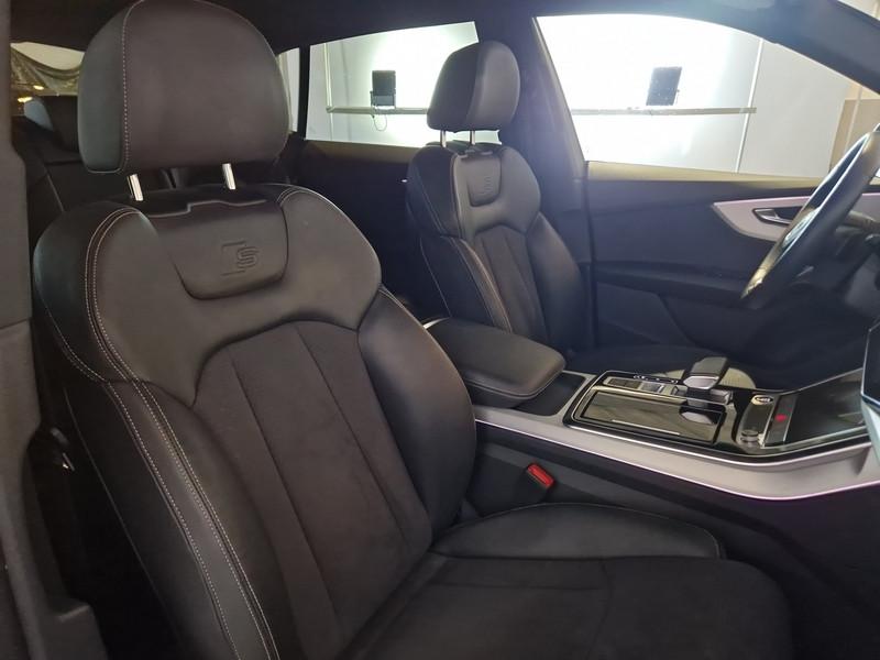AUDI Q8 50 TDI MHEV 210kW quattro tiptronic Sport
