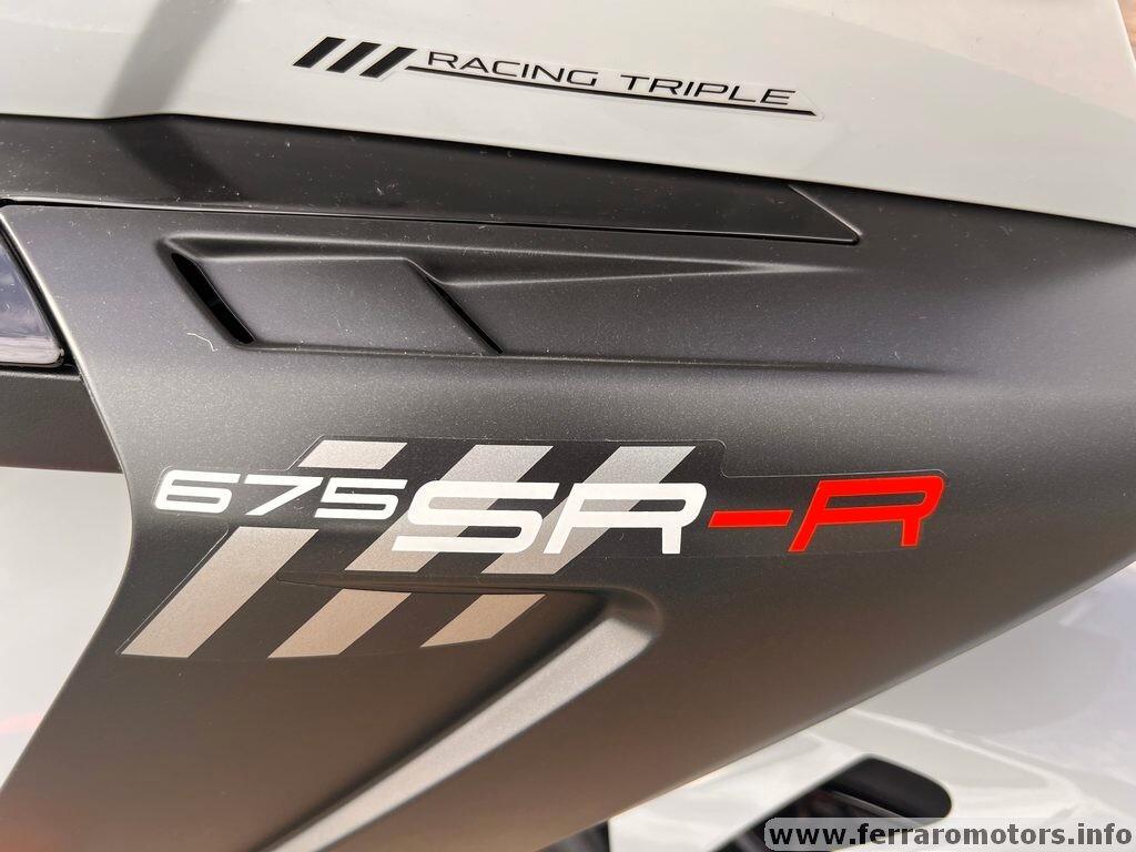 Cf Moto 675 sr-r piccolo mostriciattolo a 75 euro al mese senza anticipo