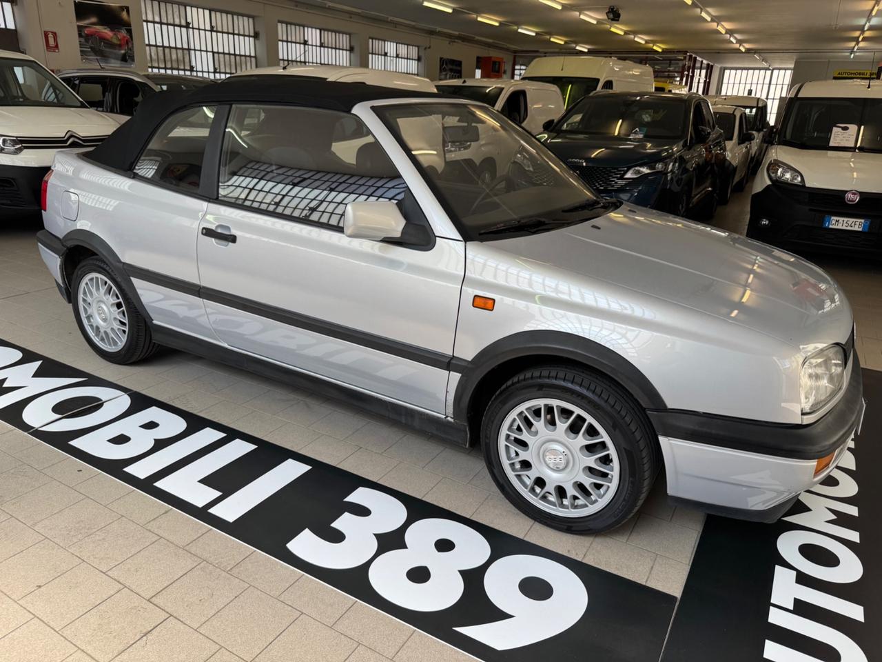 Volkswagen Golf Cabriolet 1.8 cat (75 CV) Basic