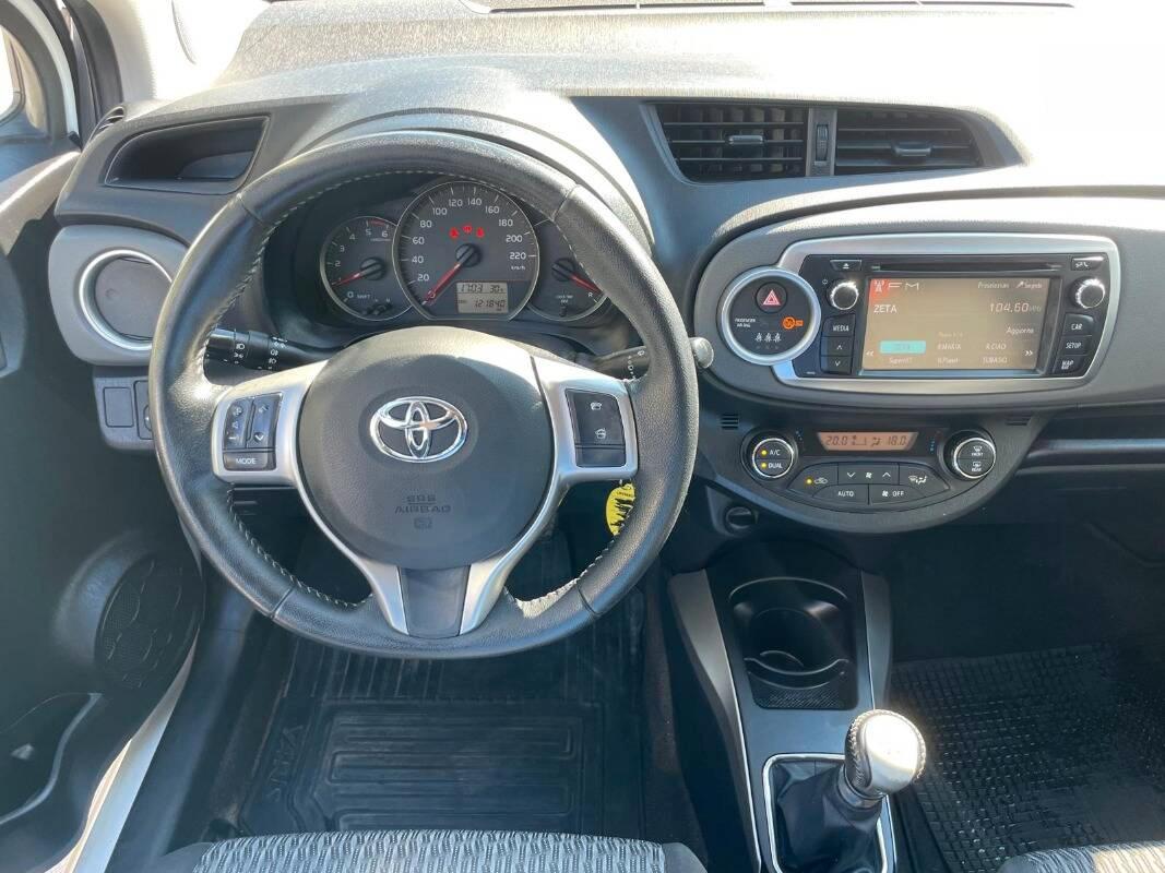 Toyota Yaris 1.4 d-4d Lounge s CL 5p