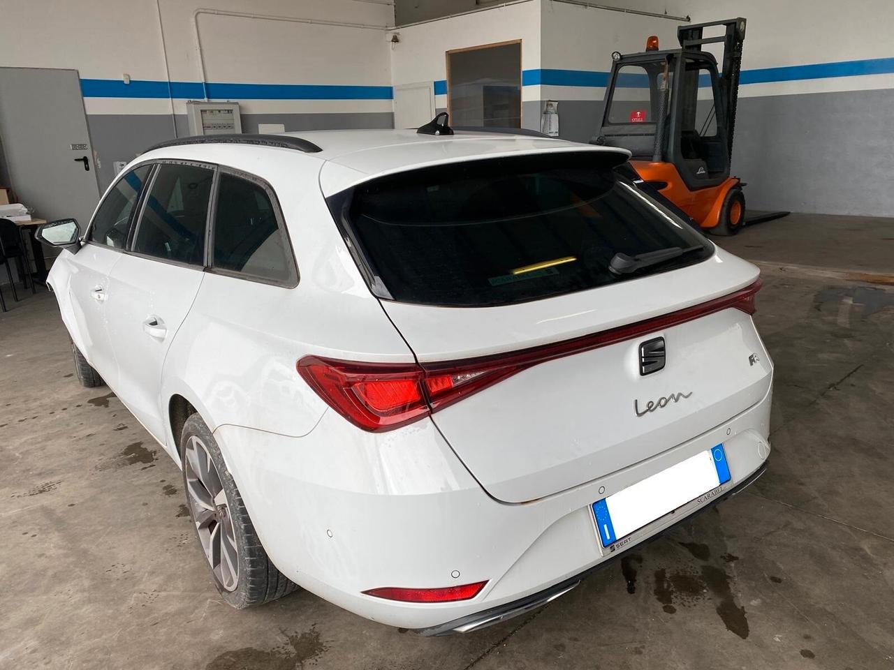 SEAT Leon Sportstourer 1.5 etsi FR 150cv dsg INCIDENTATA