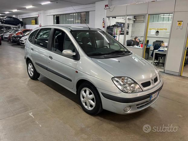 Renault Scenic 1.6 solo 120mila km
