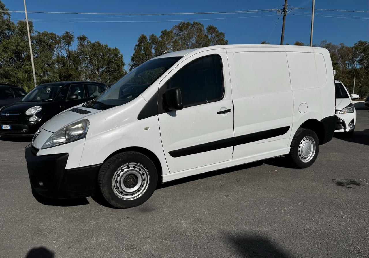 Peugeot Expert 2.0 HDi 136CV FAP PC-TN 12Q Furgone