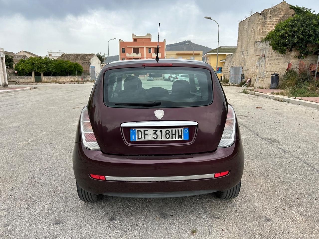 Lancia Ypsilon 1.3 MJT 90 CV Platino