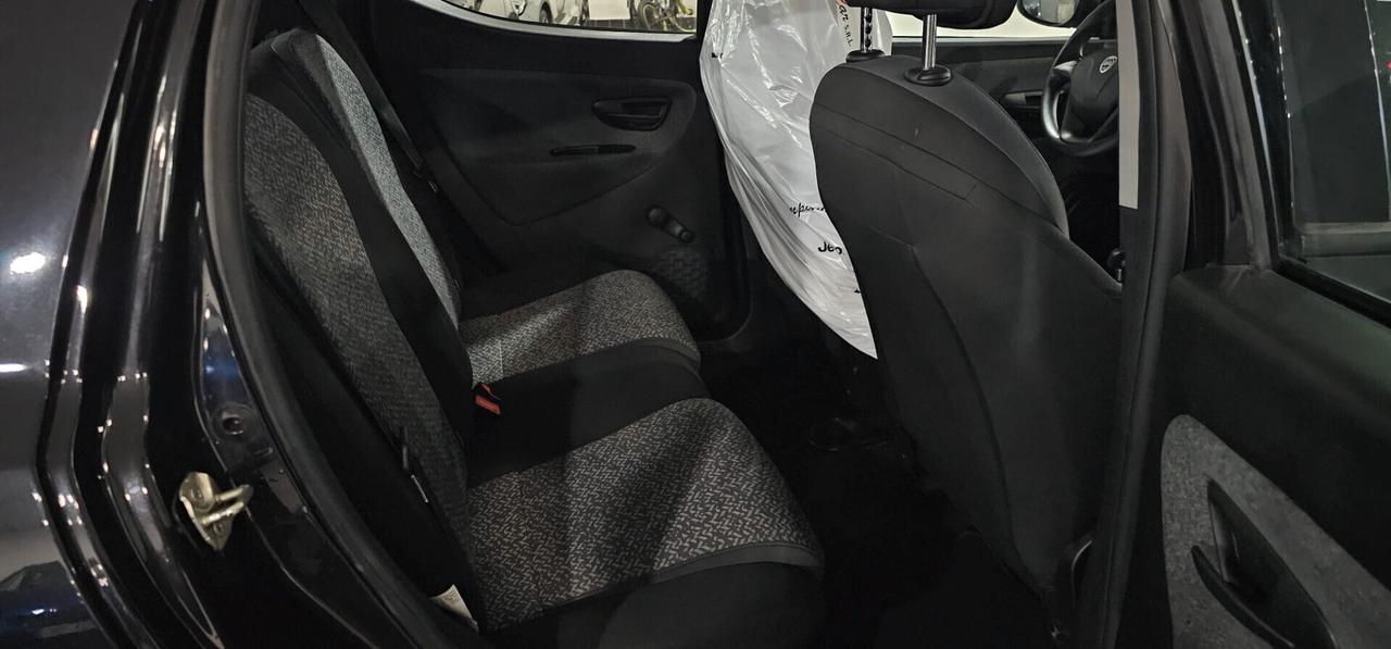 NUOVA LANCIA YPSILON GOLD MY24 1.0 HYBRID 71CV BENZ/ELETTRICA