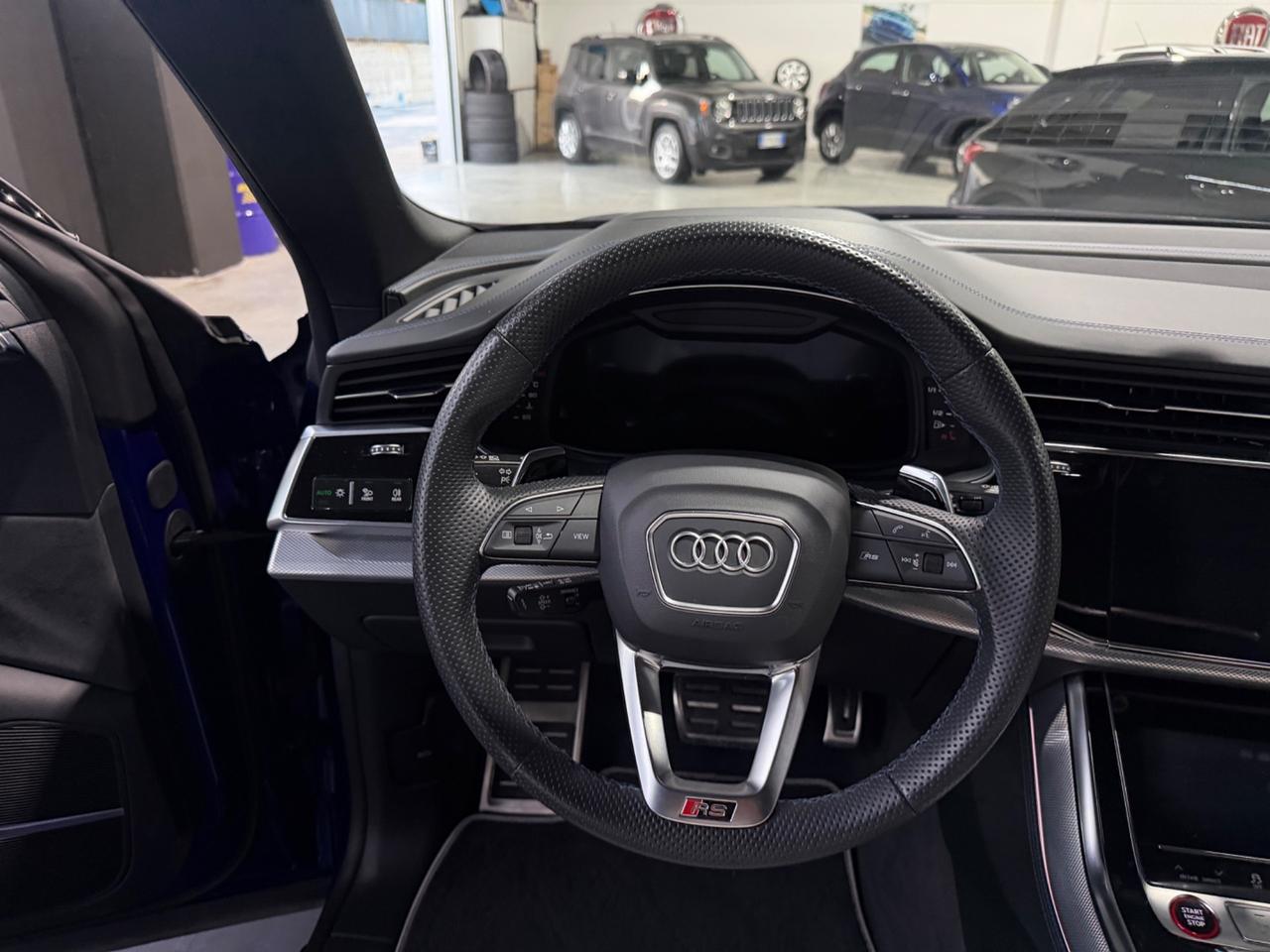 Audi Q8 RS TFSI V8 quattro tiptronic