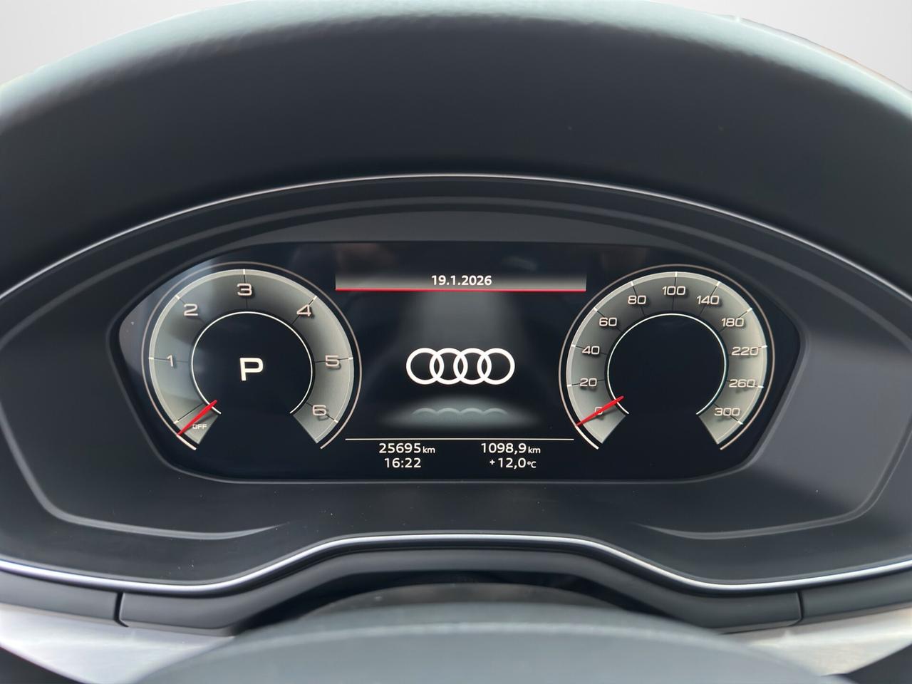 Audi A4 Avant 40 TDI quattro S tronic line edition