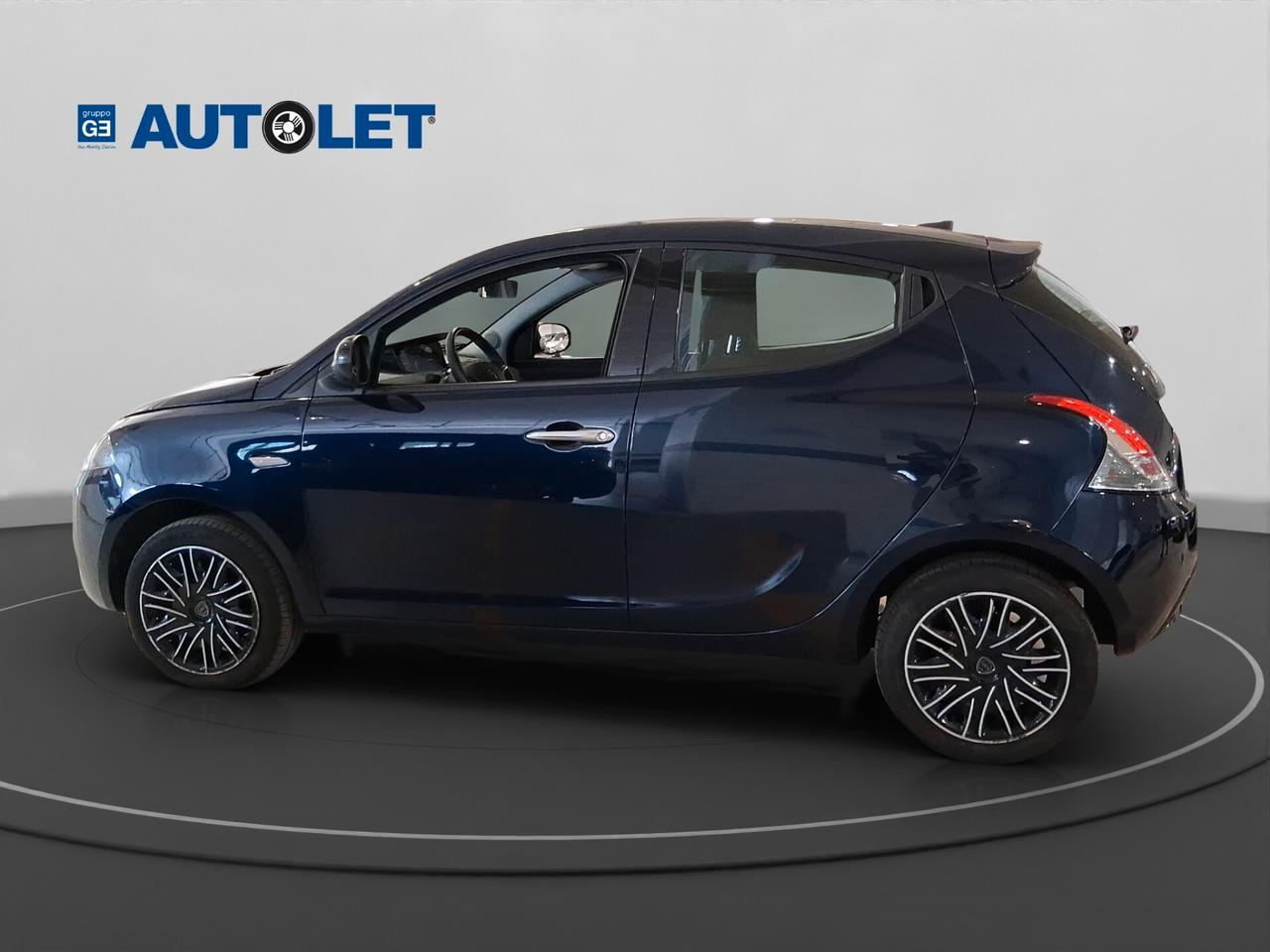 Lancia Ypsilon 1.0 FireFly 5 porte S&S Hybrid Ecochic Silver