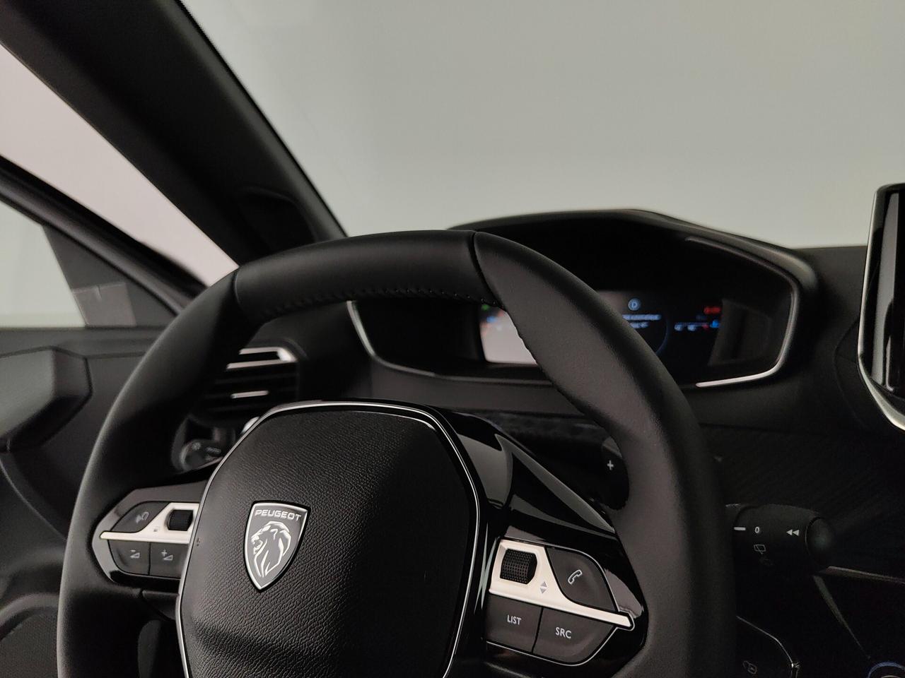 Peugeot 2008 Hybrid 136 e-DCS6 Allure