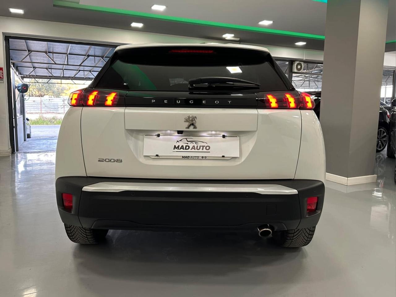 Peugeot 2008 BlueHDi 130 S&S EAT8 Allure