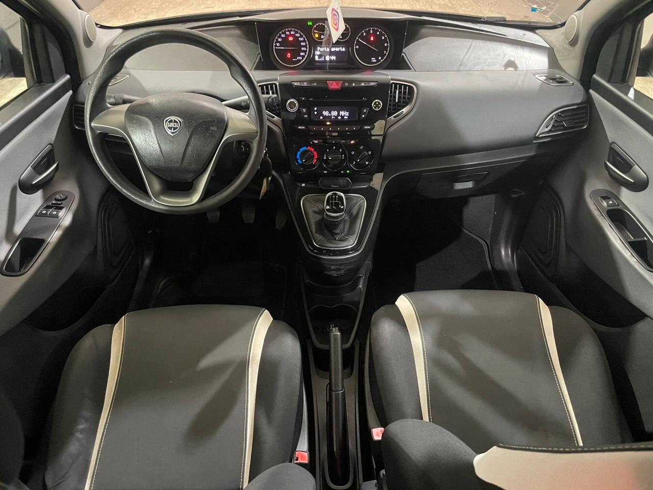 Lancia Ypsilon 0.9 TwinAir 85 CV 5 porte Metano Ecochic Gold
