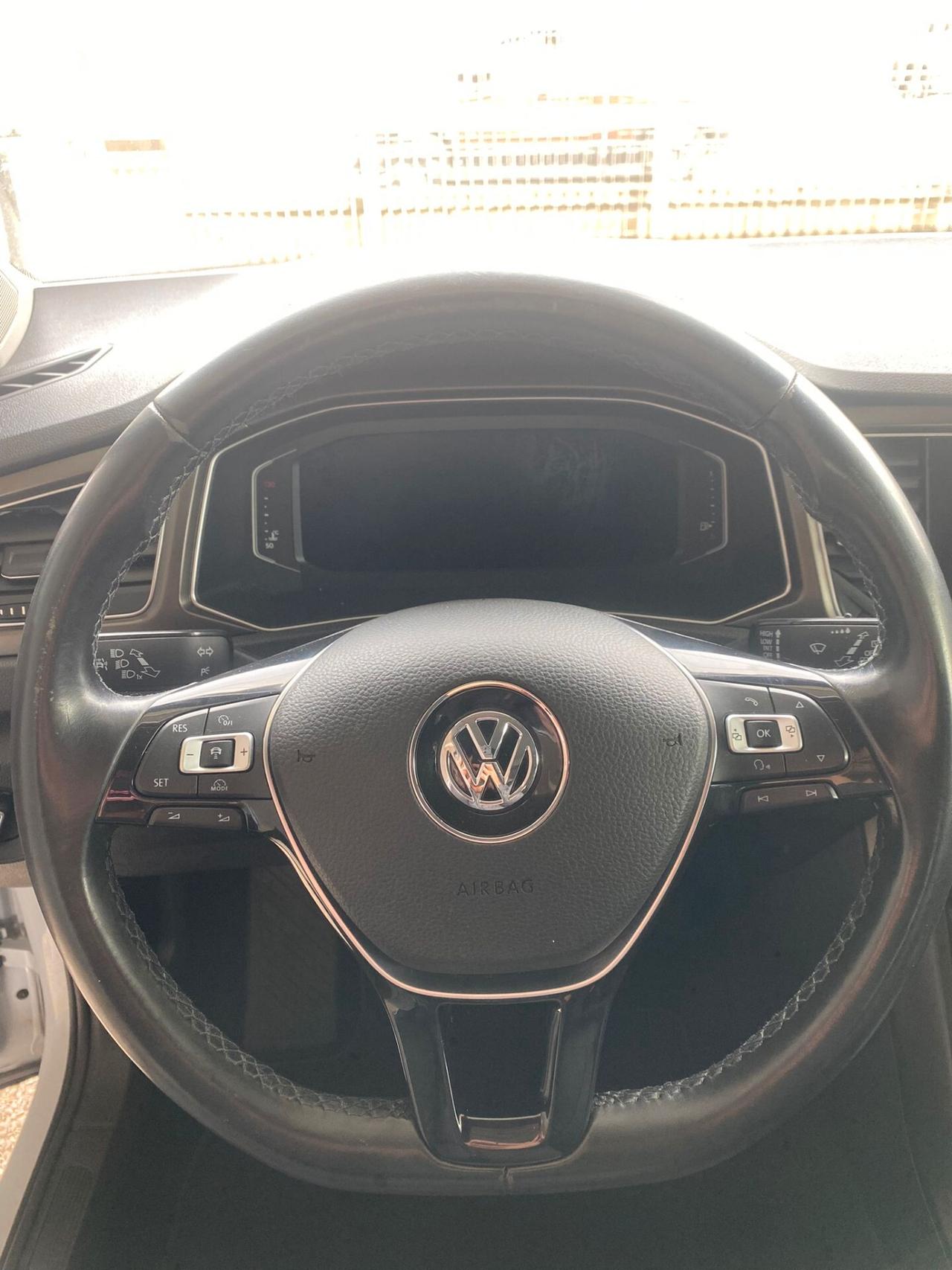 Volkswagen T-Roc 1.6 TDI SCR Advanced BlueMotion Technology