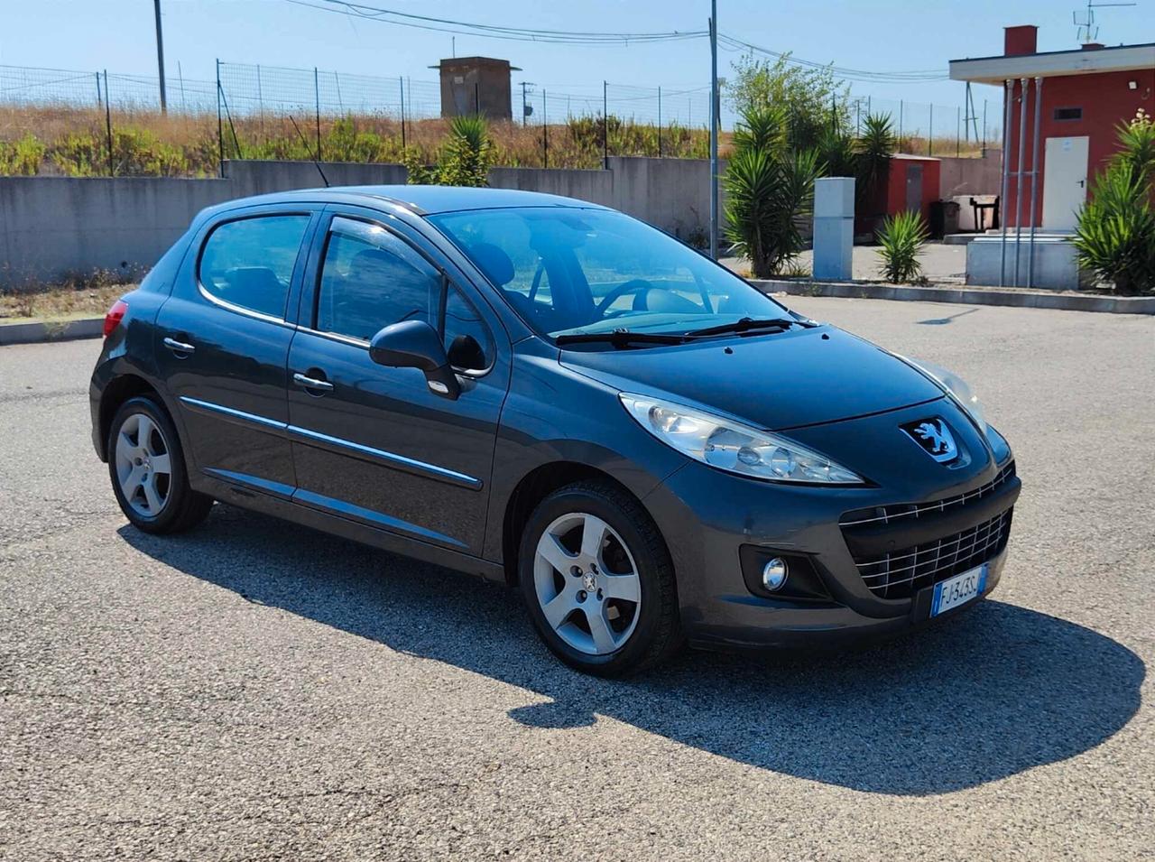 Peugeot 207 1.6 8V HDi 93CV 5p. Allure