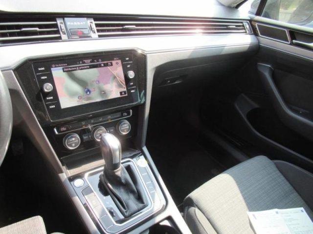 VOLKSWAGEN Passat 1.6 TDI DSG 120 Cv Business BMT Automatic Navi