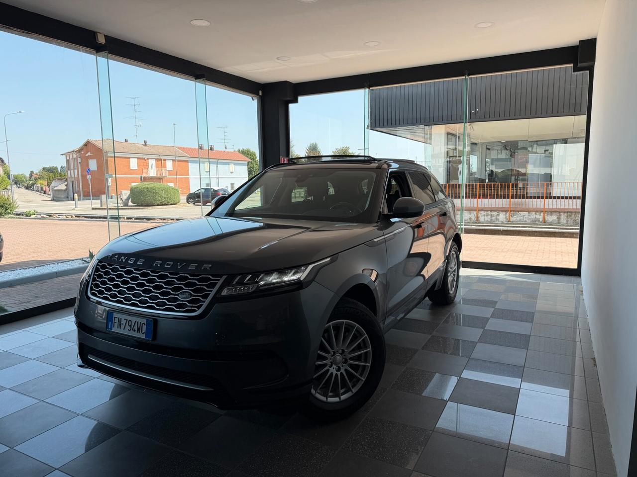 Land Rover Range Velar 2.0 TD4 180 CV R-Dynamic HSE