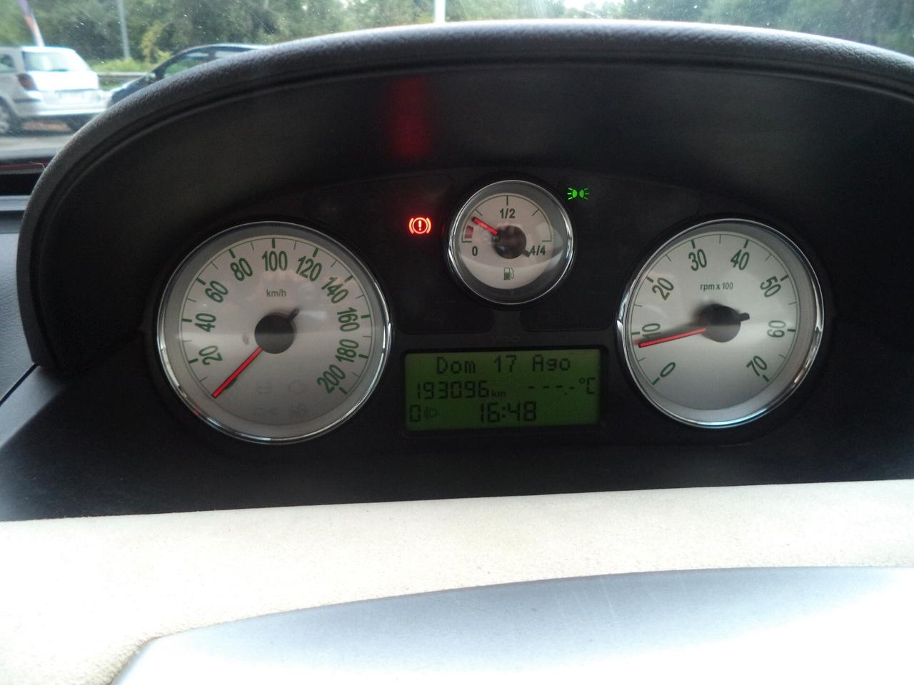 Lancia Ypsilon 1.2 Platino OK NEOPATENTATI 5 POSTI
