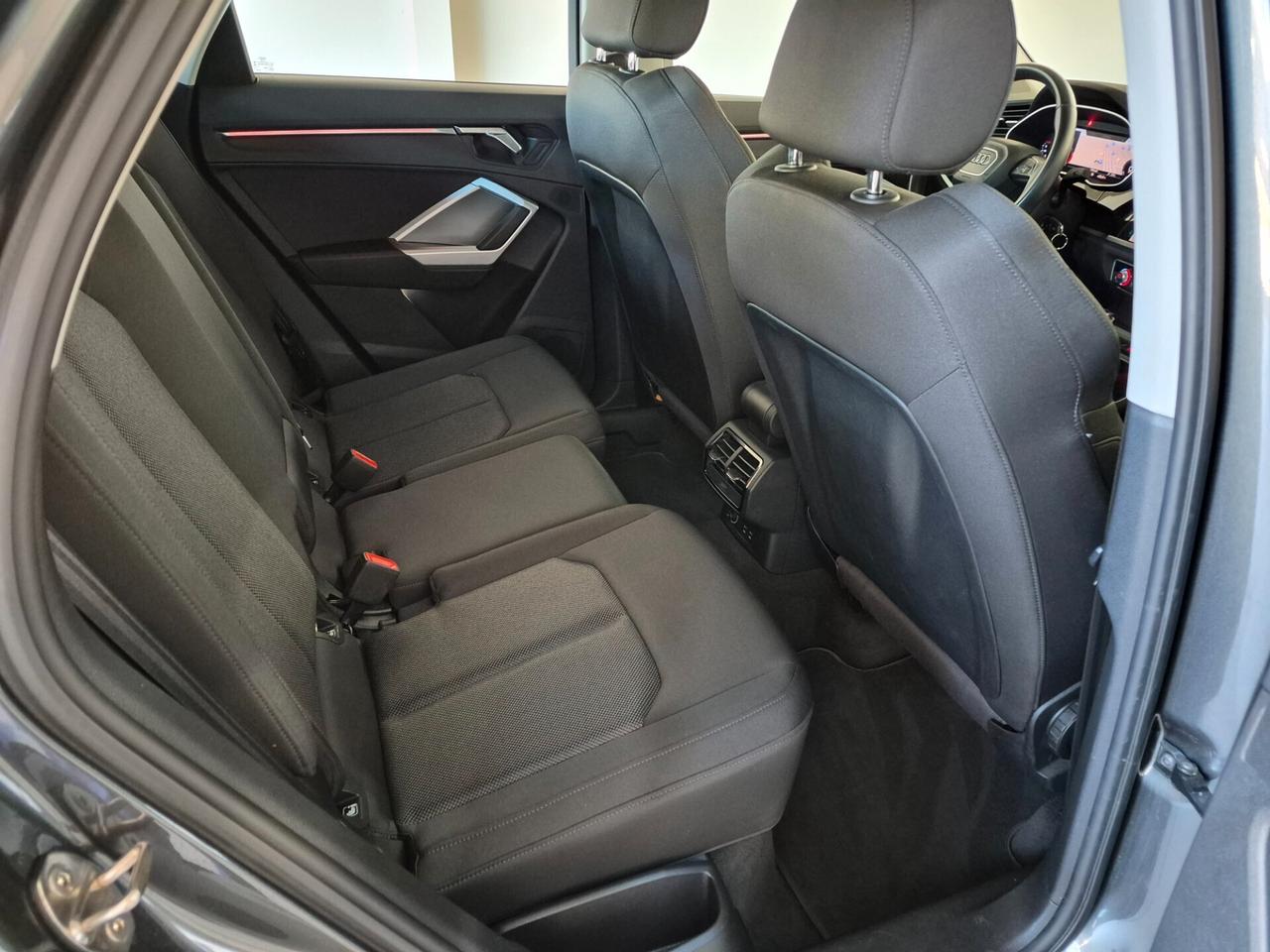 Audi Q3 SPORTBACK 35 TDI S LINE S-TRONIC IDENTITY BLACK LED NAVI CARPLAY WIRELESS C.19" 1 PROPRIETARIO
