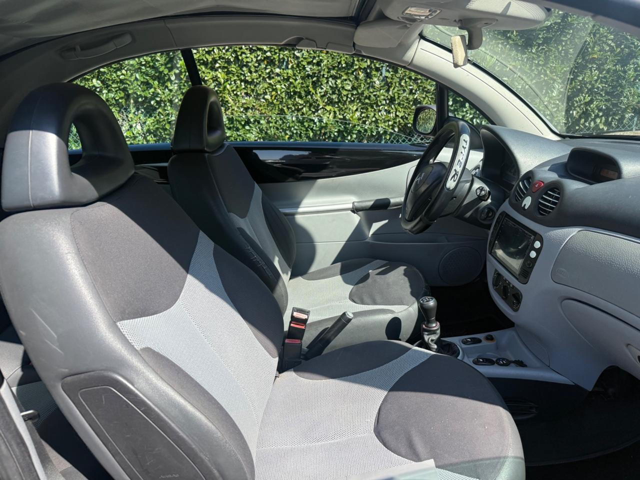 Citroen C3 Pluriel 1.4 HDi 70CV Pack Techno D&G