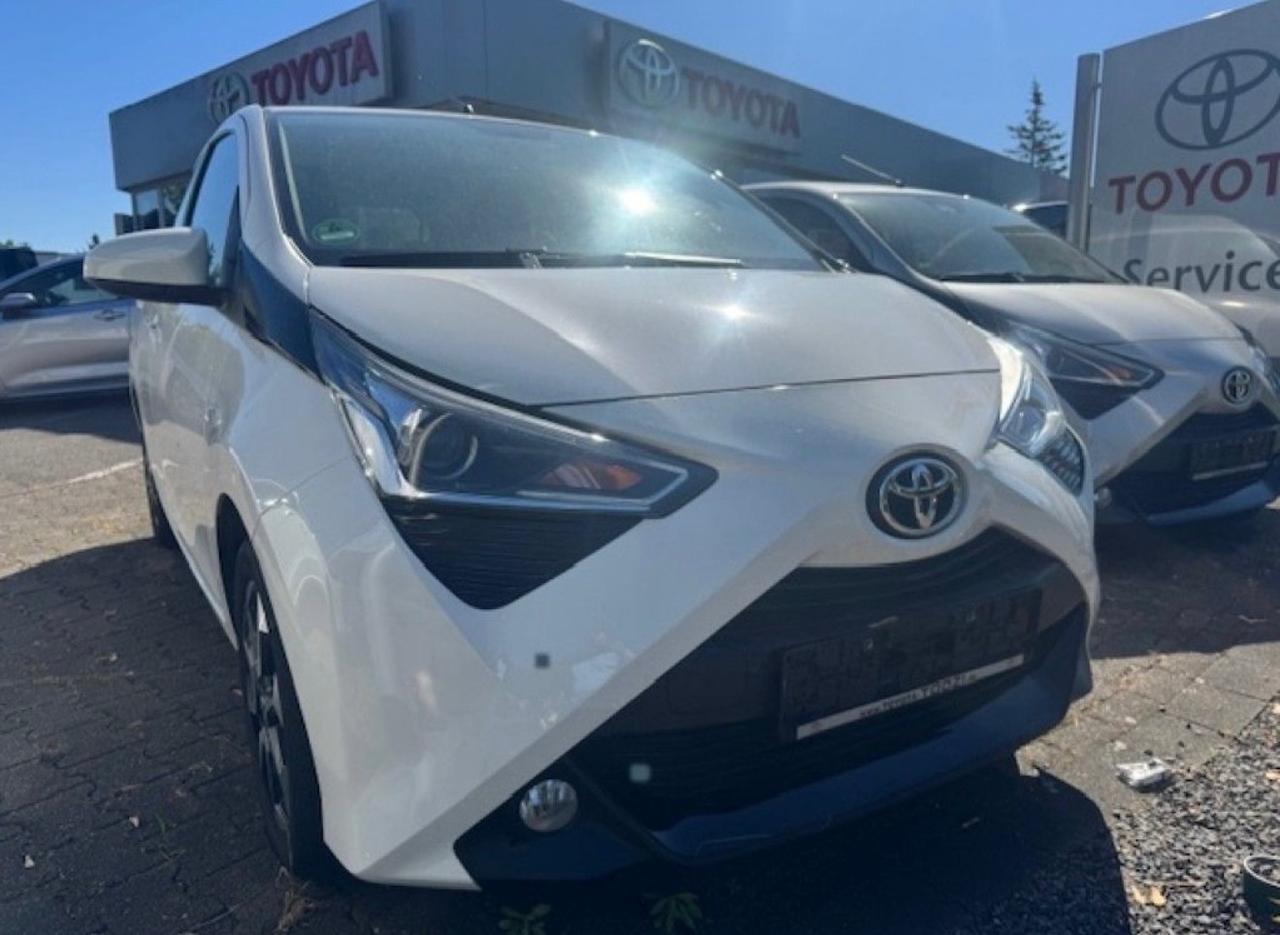 Toyota Aygo 1.0 VVT-i 72 CV 5 porte x-play Manuale